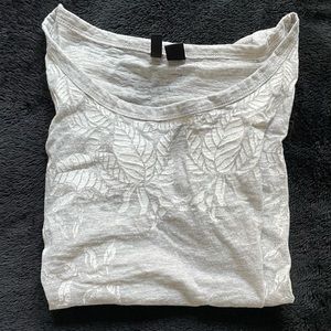 Gray crop with floral (Size S)